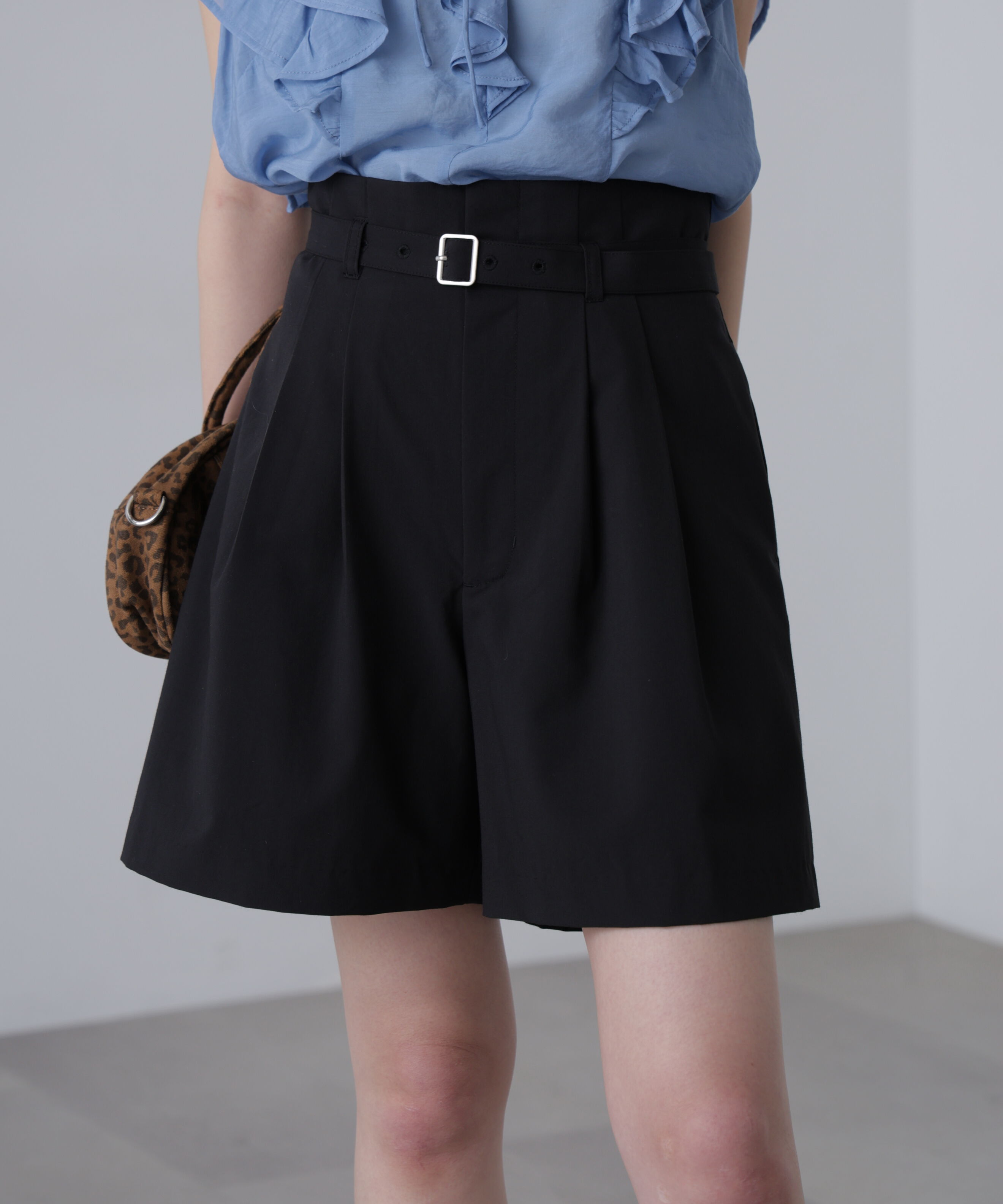  「ベルト付きダブルタックショートパンツ」|その他|