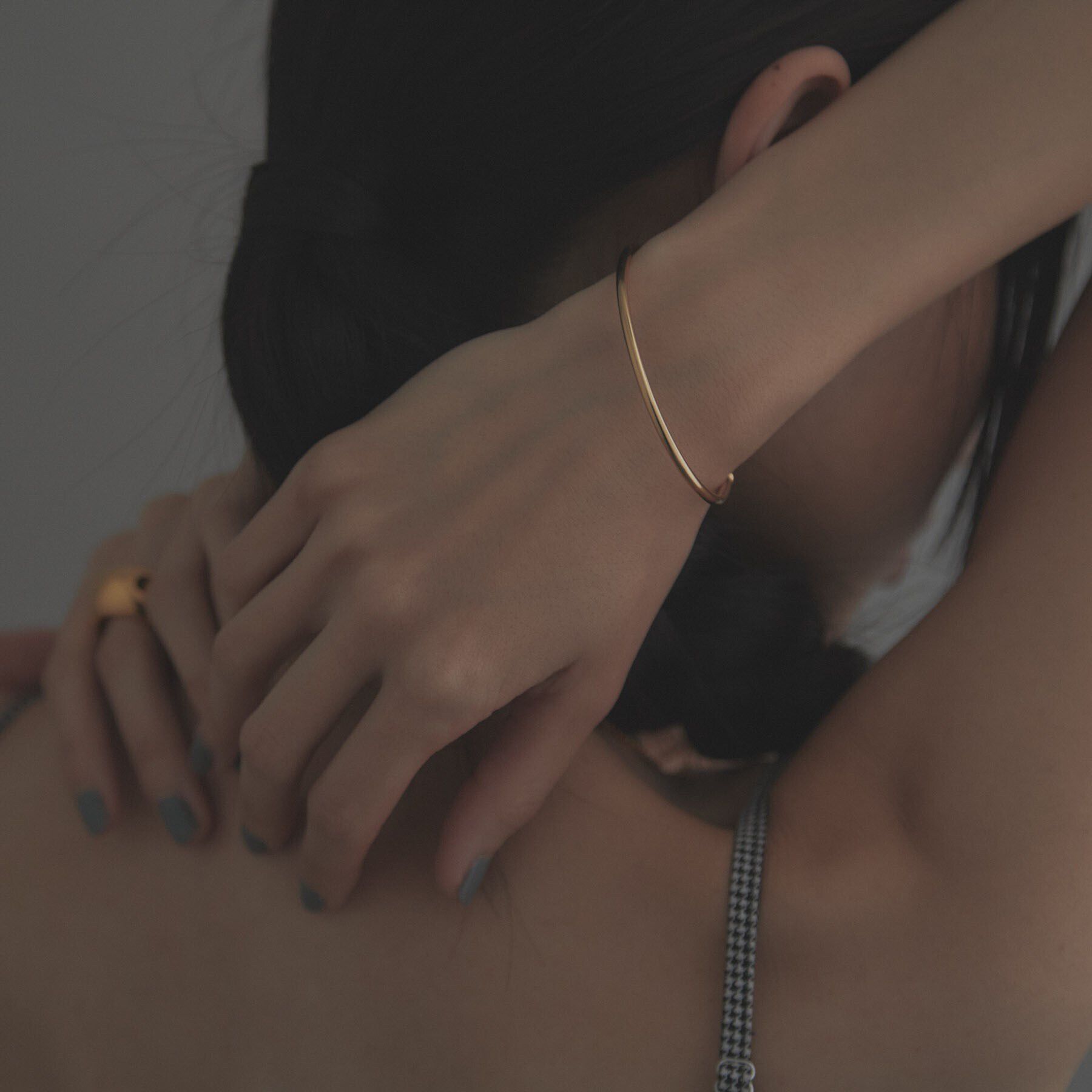 COCOSHNIK ONKITSCH「シルバー ホロウフレキシブル バングル GP」|ブレスレット・バングル|