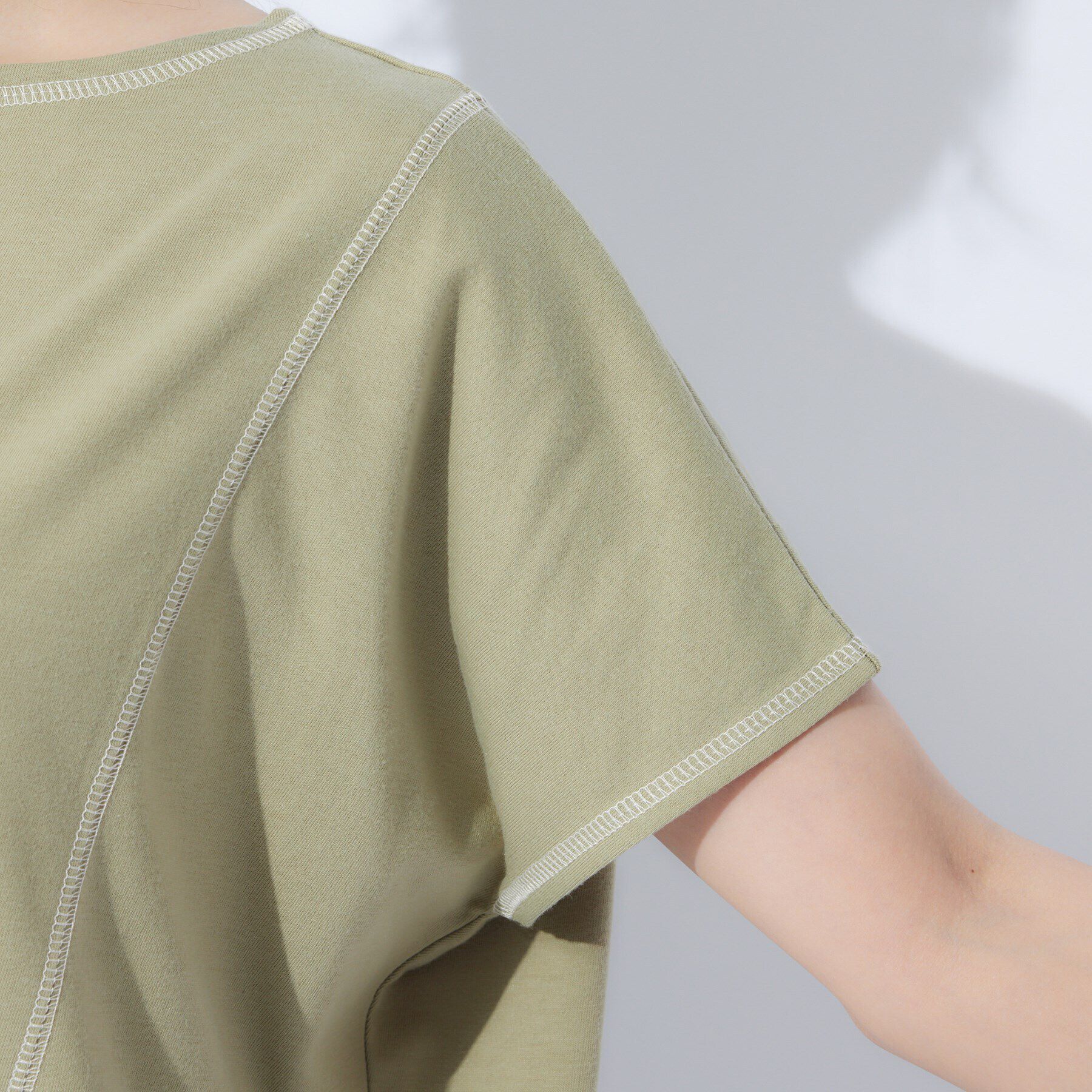 SHOO･LA･RUE「配色ステッチでこなれ見え ドルマンスリーブゆるTシャツ」|Tシャツ・カットソー|