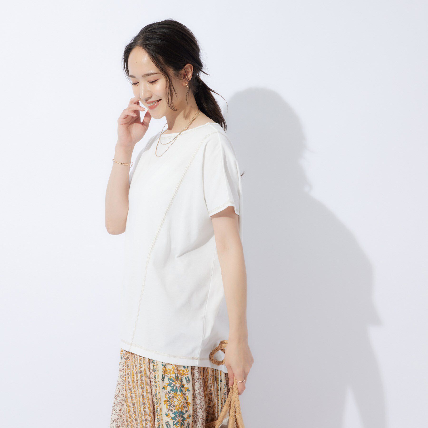 SHOO･LA･RUE「配色ステッチでこなれ見え ドルマンスリーブゆるTシャツ」|Tシャツ・カットソー|