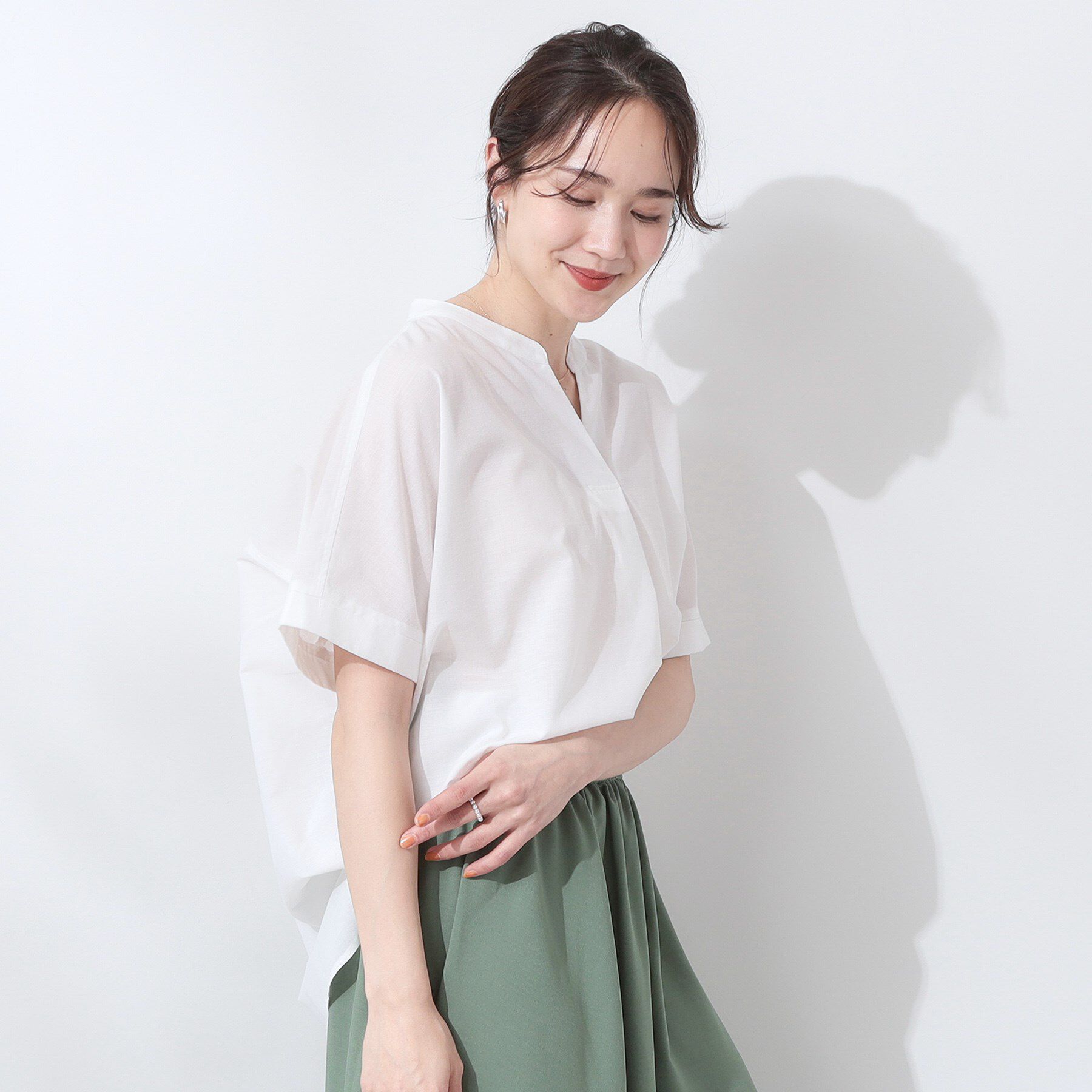 SHOO･LA･RUE「【高レビュー/洗える/UV/吸水速乾】洗濯後しわになりにくいリネンブレンドドルマンシャツ」|シャツ・ブラウス|