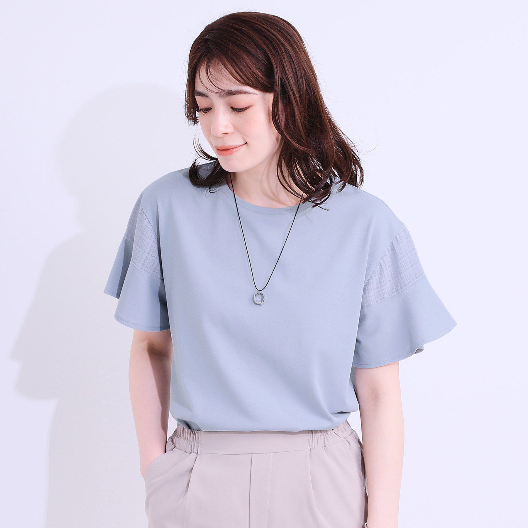 SHOO･LA･RUE「【ひんやり/プチプラ】女性らしさ溢れる お袖シアーフリルトップス」|Tシャツ・カットソー|