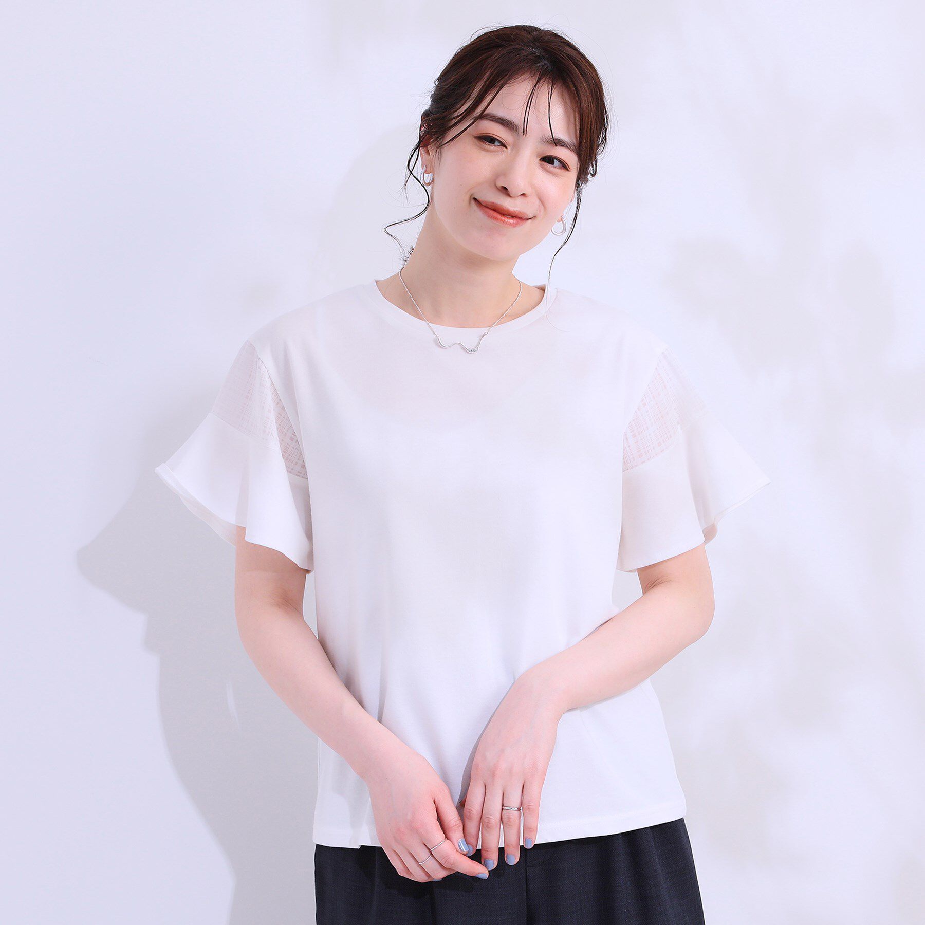 SHOO･LA･RUE「【ひんやり/プチプラ】女性らしさ溢れる お袖シアーフリルトップス」|Tシャツ・カットソー|