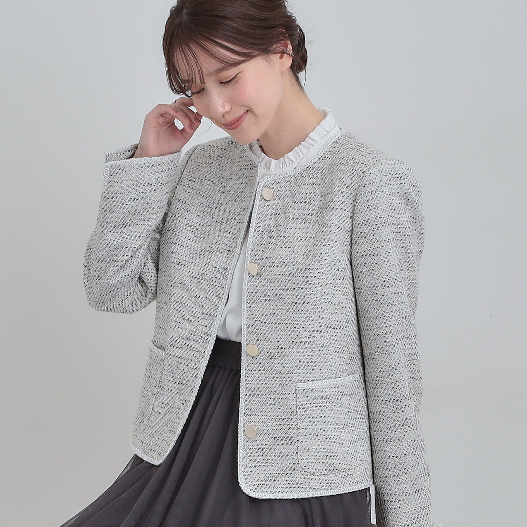 SHOO･LA･RUE「柔らかく軽い ライトツイードジャケット」|ノーカラージャケット|ホワイト(404)