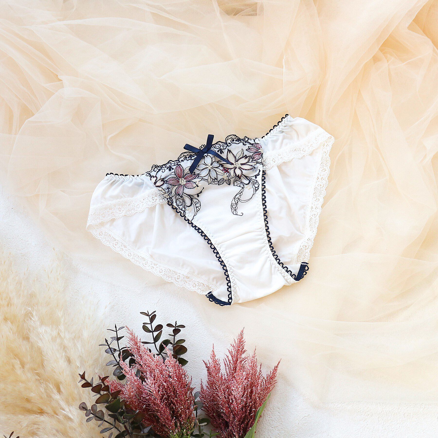 Risa Magli「メイヤ ノーマルショーツ」|インナー|ネイビー(093)