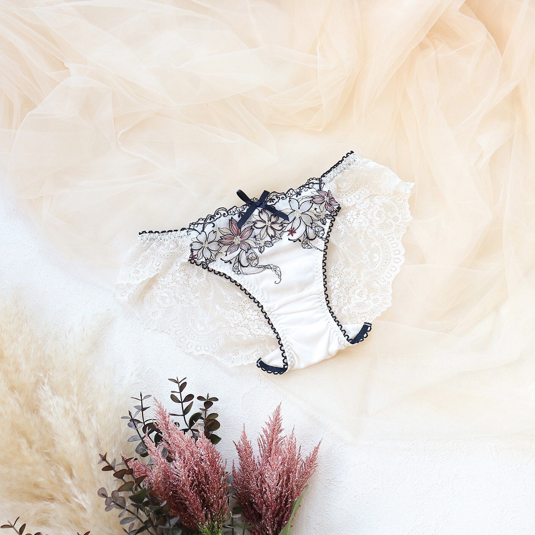 Risa Magli「メイヤ レースショーツ」|インナー|ネイビー(093)