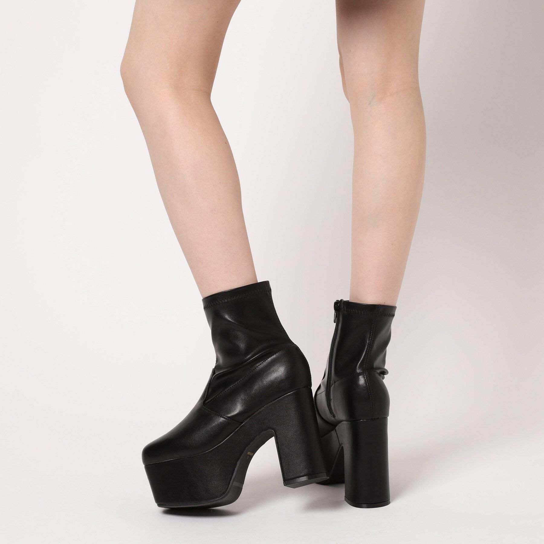 csT&P「スクウェアヒールストレッチブーツ」|ショートブーツ|