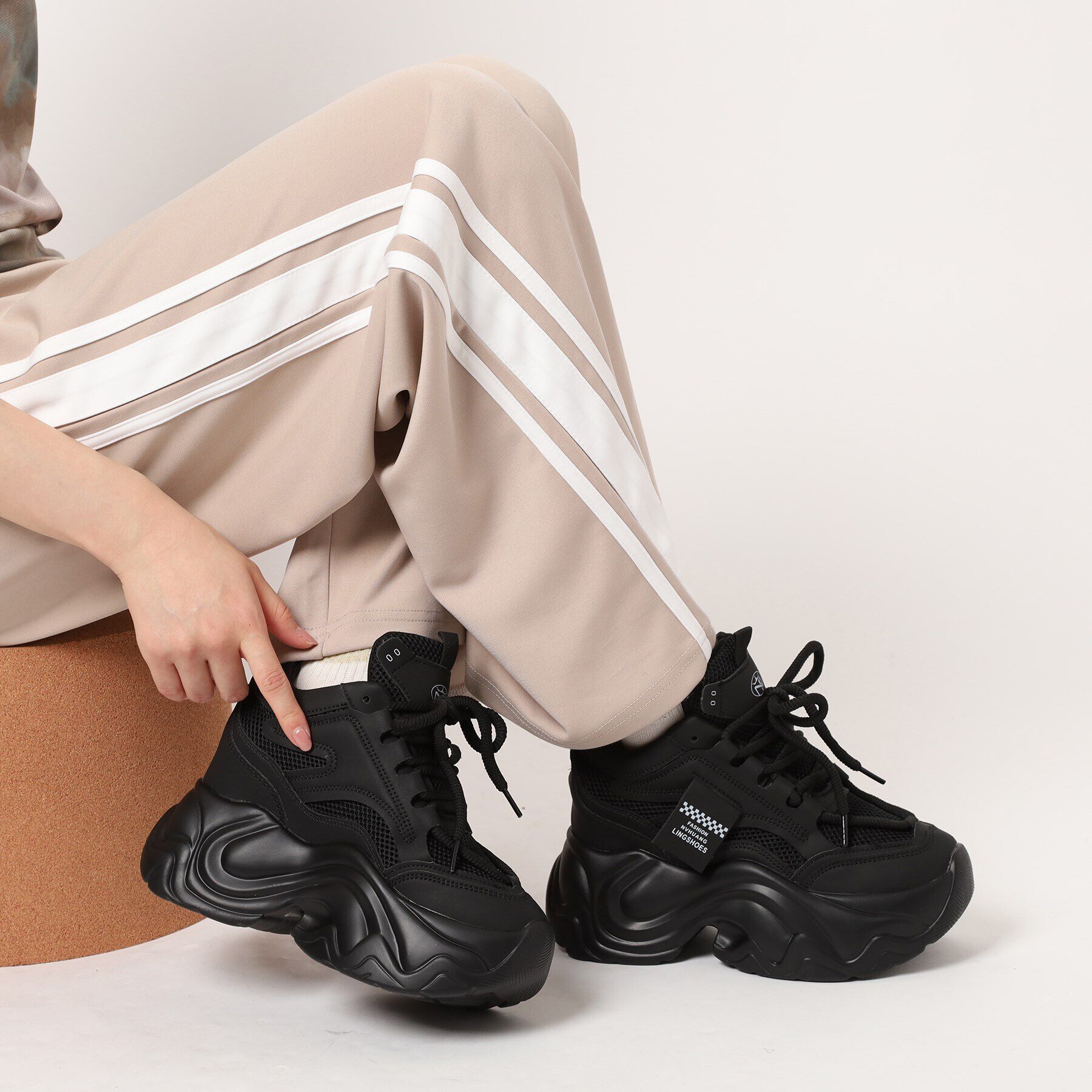 csT&P「厚底ワンポイントインヒールデザインスニーカー」|スニーカー|