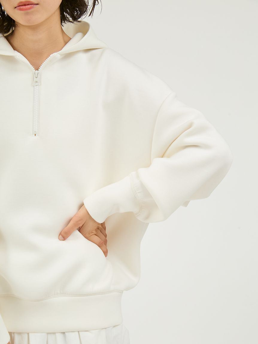 emmi atelier「【NEW YEAR'S SPECIAL ITEM】ダンボールフーディ&times;スカートセット」|ワンピース|