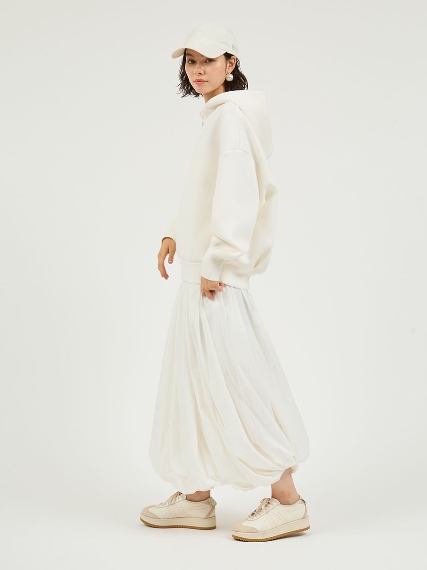 emmi atelier「【NEW YEAR'S SPECIAL ITEM】ダンボールフーディ&times;スカートセット」|ワンピース|