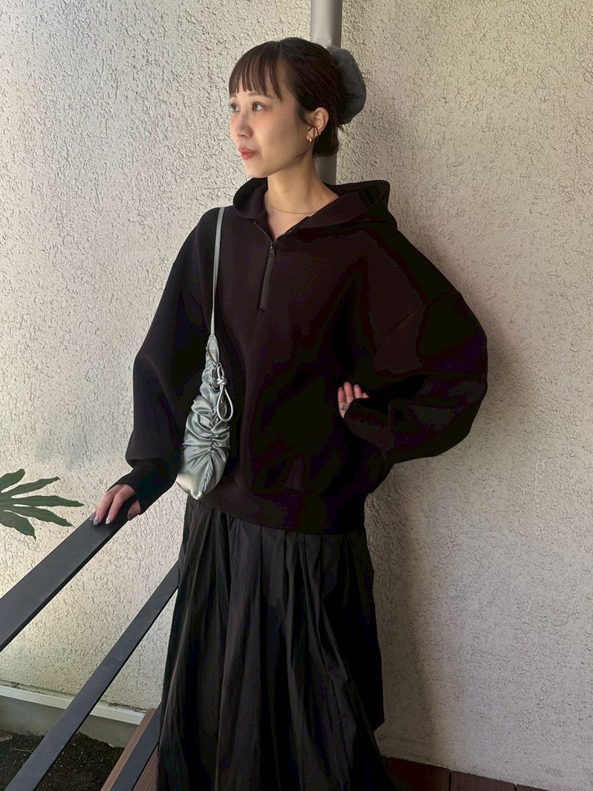 emmi atelier「【NEW YEAR'S SPECIAL ITEM】ダンボールフーディ&times;スカートセット」|ワンピース|