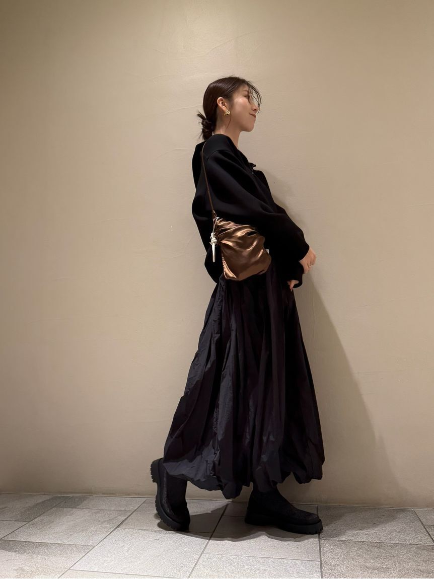 emmi atelier「【NEW YEAR'S SPECIAL ITEM】ダンボールフーディ&times;スカートセット」|ワンピース|