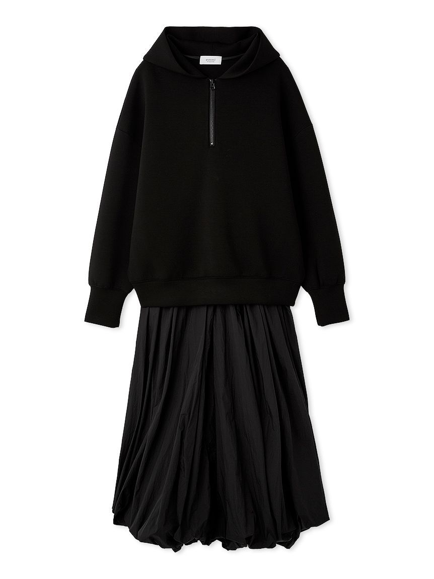 emmi atelier「【NEW YEAR'S SPECIAL ITEM】ダンボールフーディ&times;スカートセット」|ワンピース|