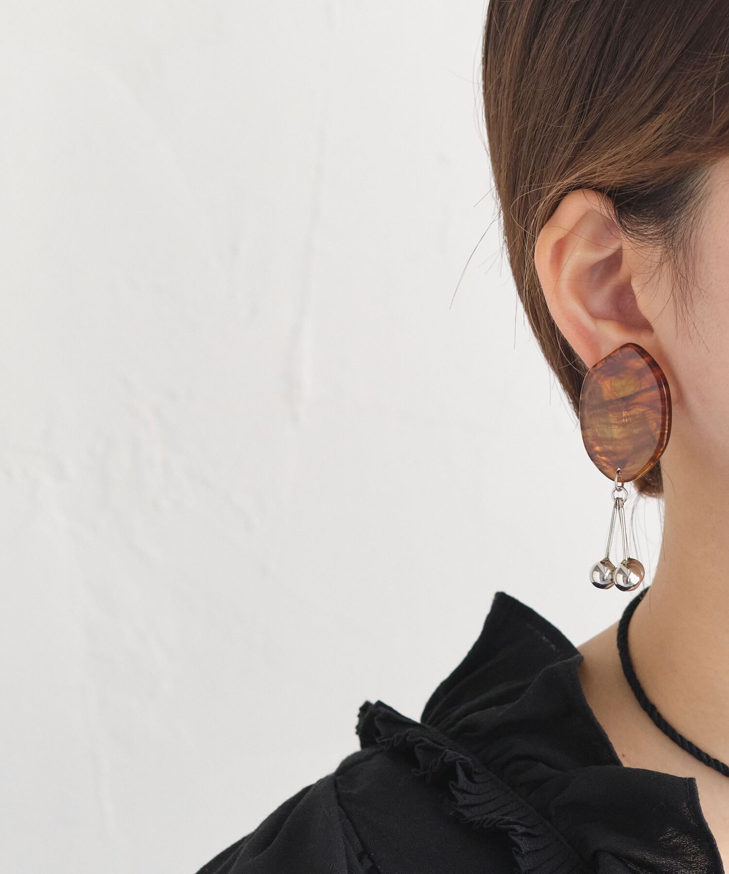 Phoebe+「【sfy】slice drop　イヤリング　ブラウン」|イヤリング|ブラウン
