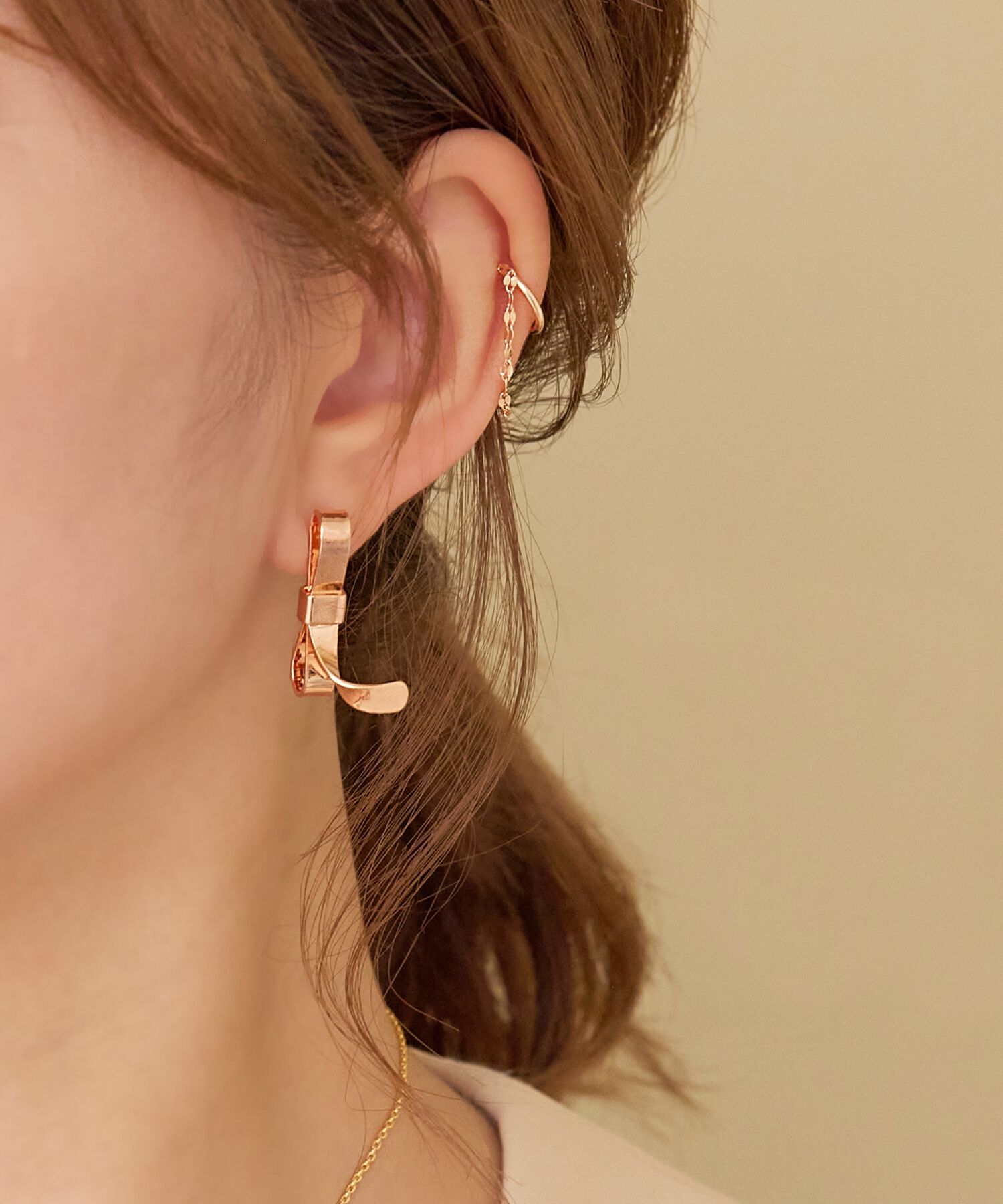 Phoebe「ニュアンスリボンピアス　ローズゴールド」|ピアス|