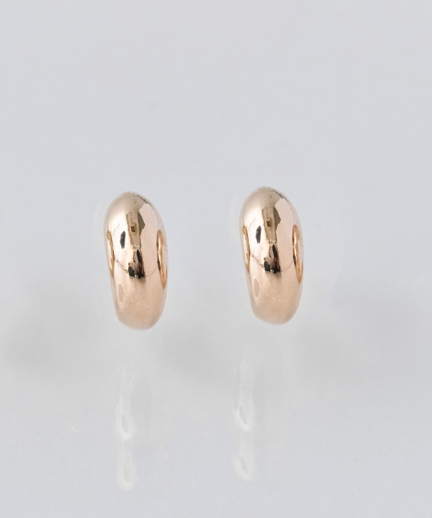 Phoebe「【金属アレルギー対応】ぷっくりフープセラミックピアス　シャンパンゴールド」|ピアス|