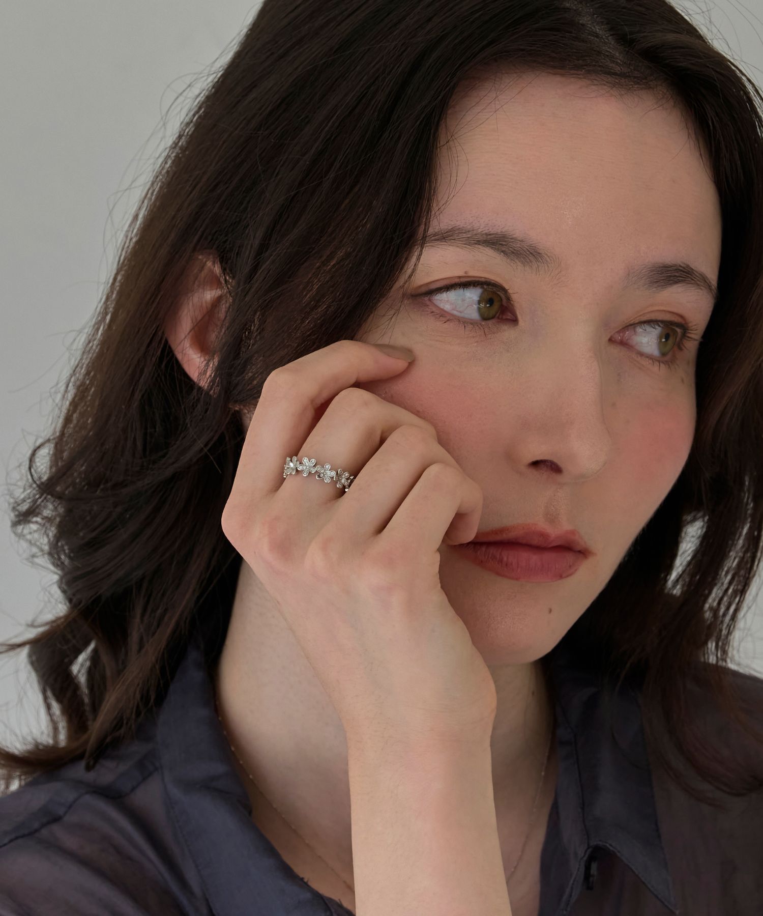 Phoebe「フローラルビジューレースカフリング　シルバー」|リング|