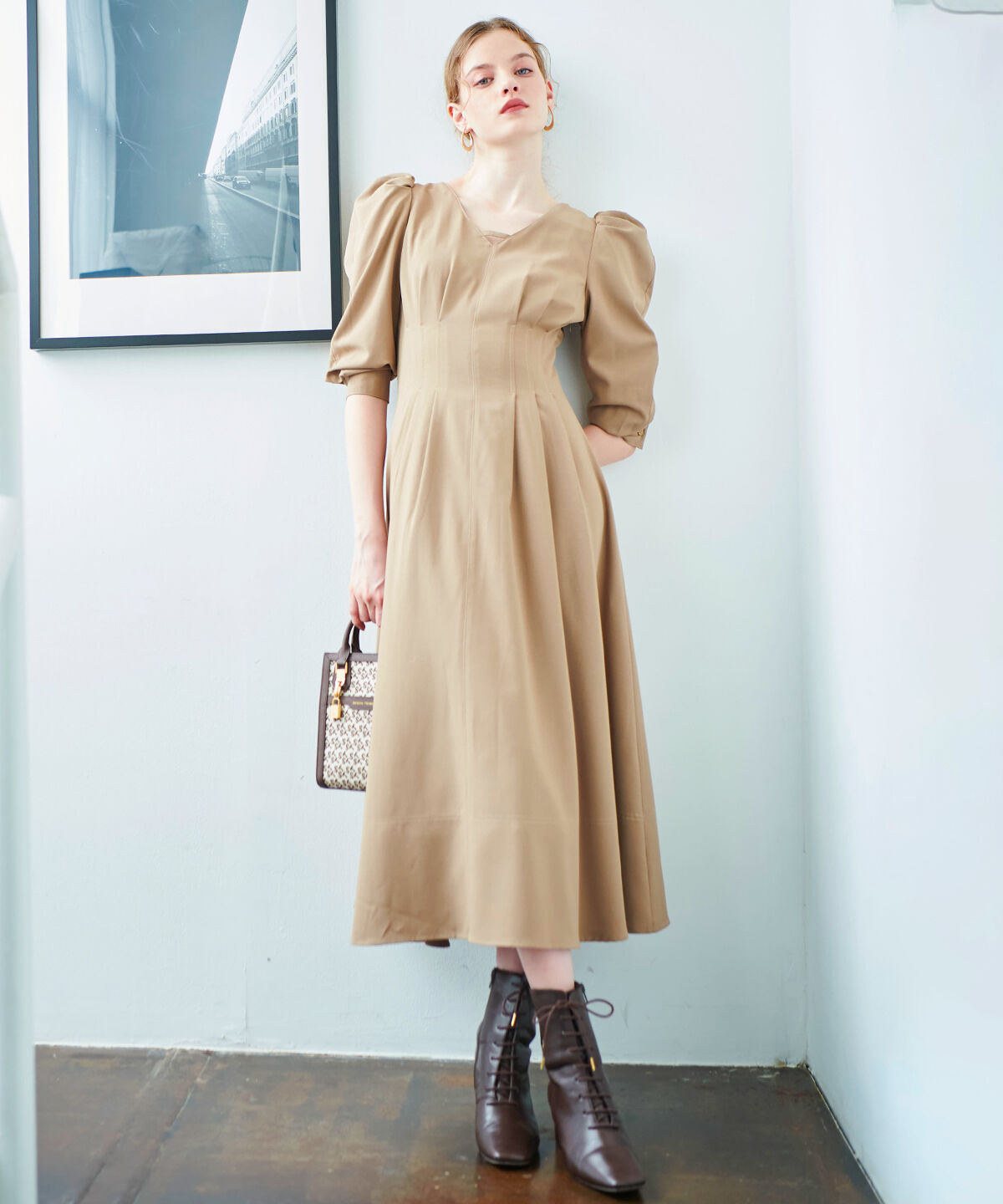 アンドクチュール「ウエストタックバックシャン長袖ワンピース」|ワンピース|