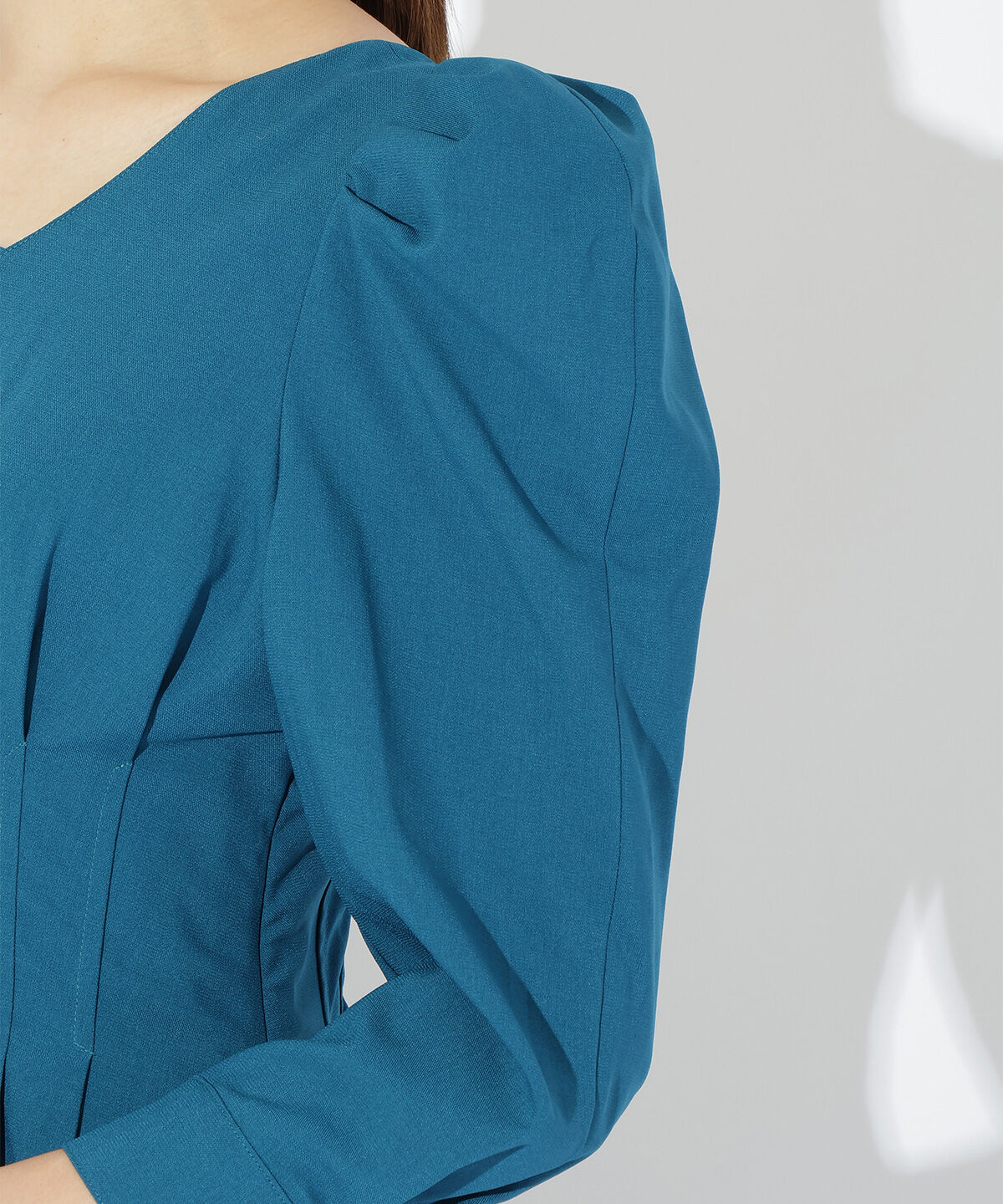 アンドクチュール「ウエストタックバックシャン長袖ワンピース」|ワンピース|