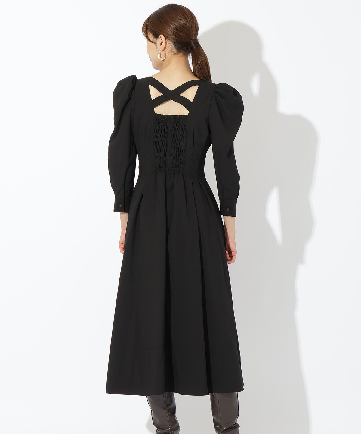 アンドクチュール「ウエストタックバックシャン長袖ワンピース」|ワンピース|
