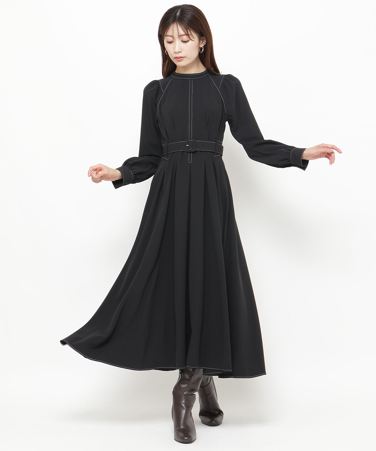 アンドクチュール「配色ステッチハイネックプリンセスワンピース」|ワンピース|