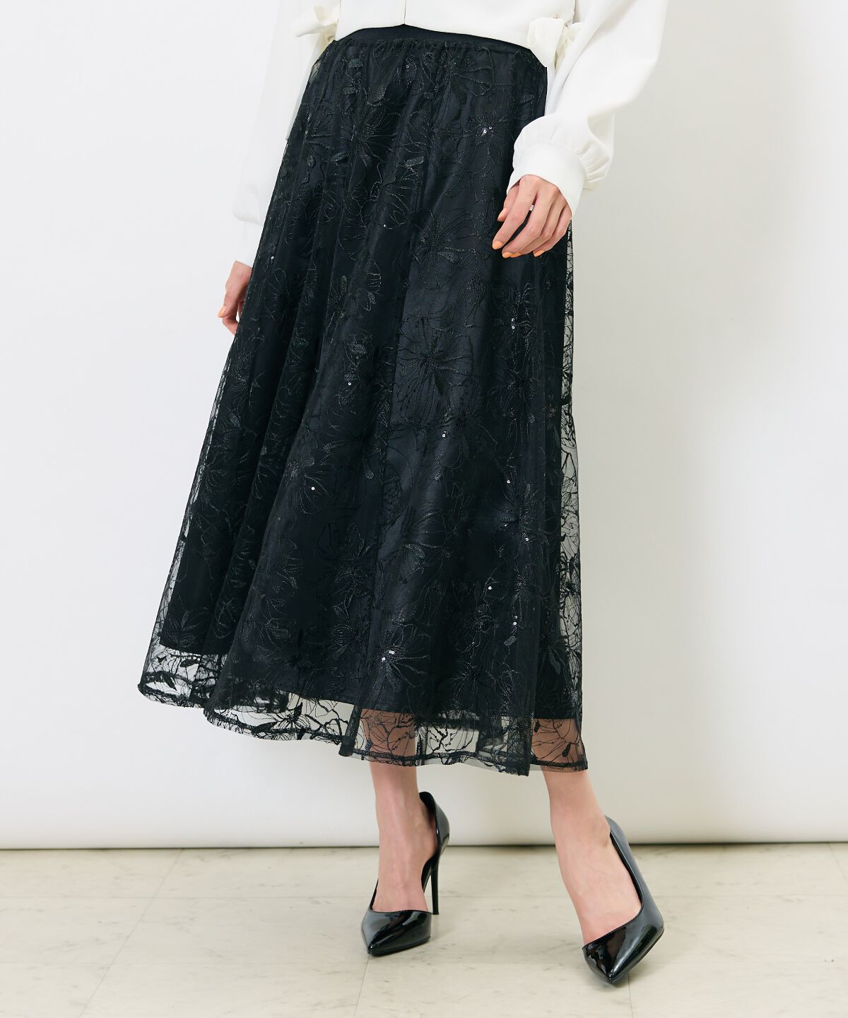 アンドクチュール「スパンコールフラワーチュールスカート」|フレア|