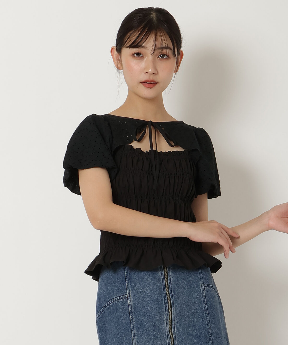 REDYAZEL「コットンレースシャーリングブラウス」|シャツ・ブラウス|ブラック
