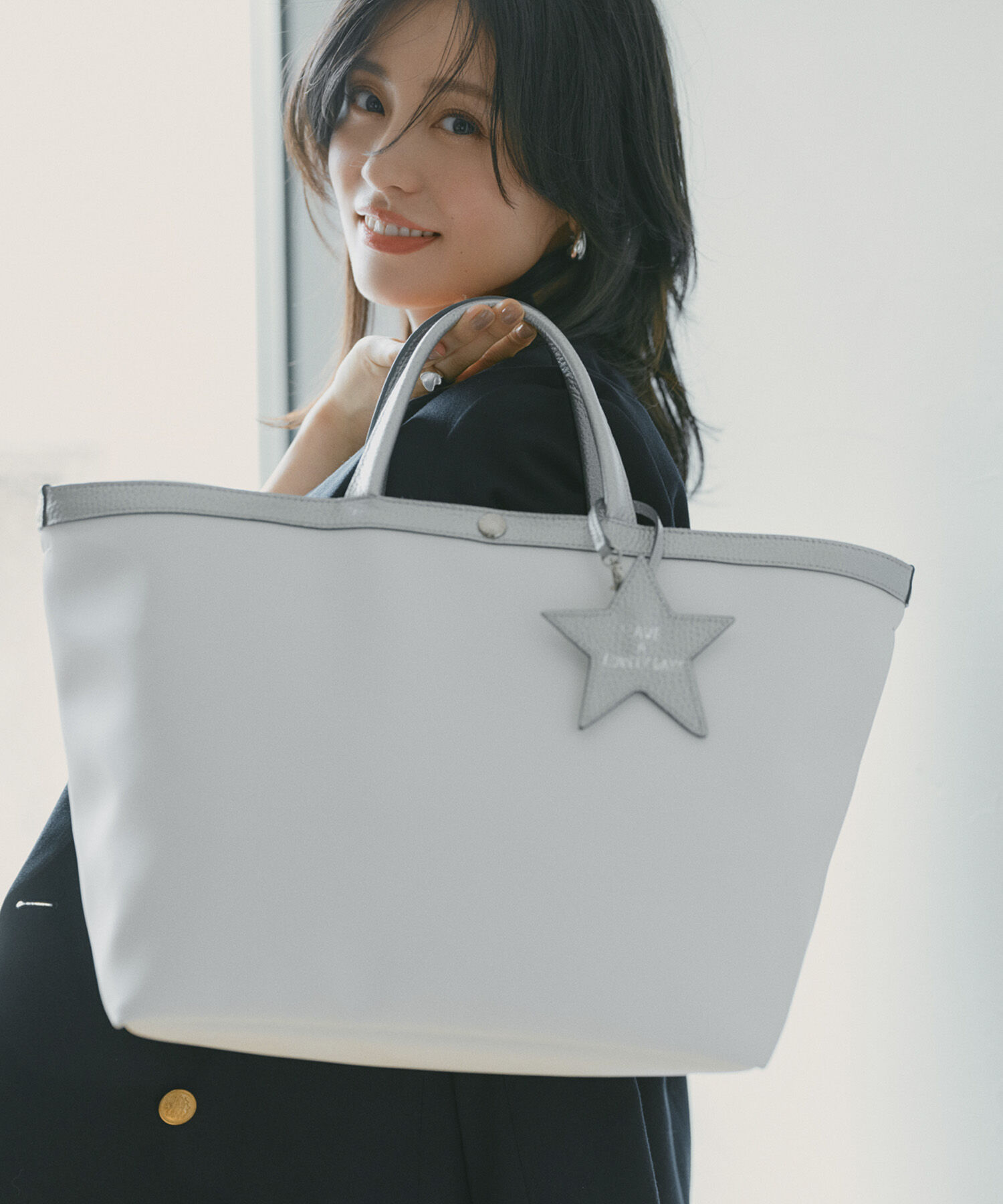 TOPKAPI BREATH「【Breath TOPKAPI】【本仮屋ユイカ&times;Breath】コラボ A4 トート バッグ」|トートバッグ|ホワイト