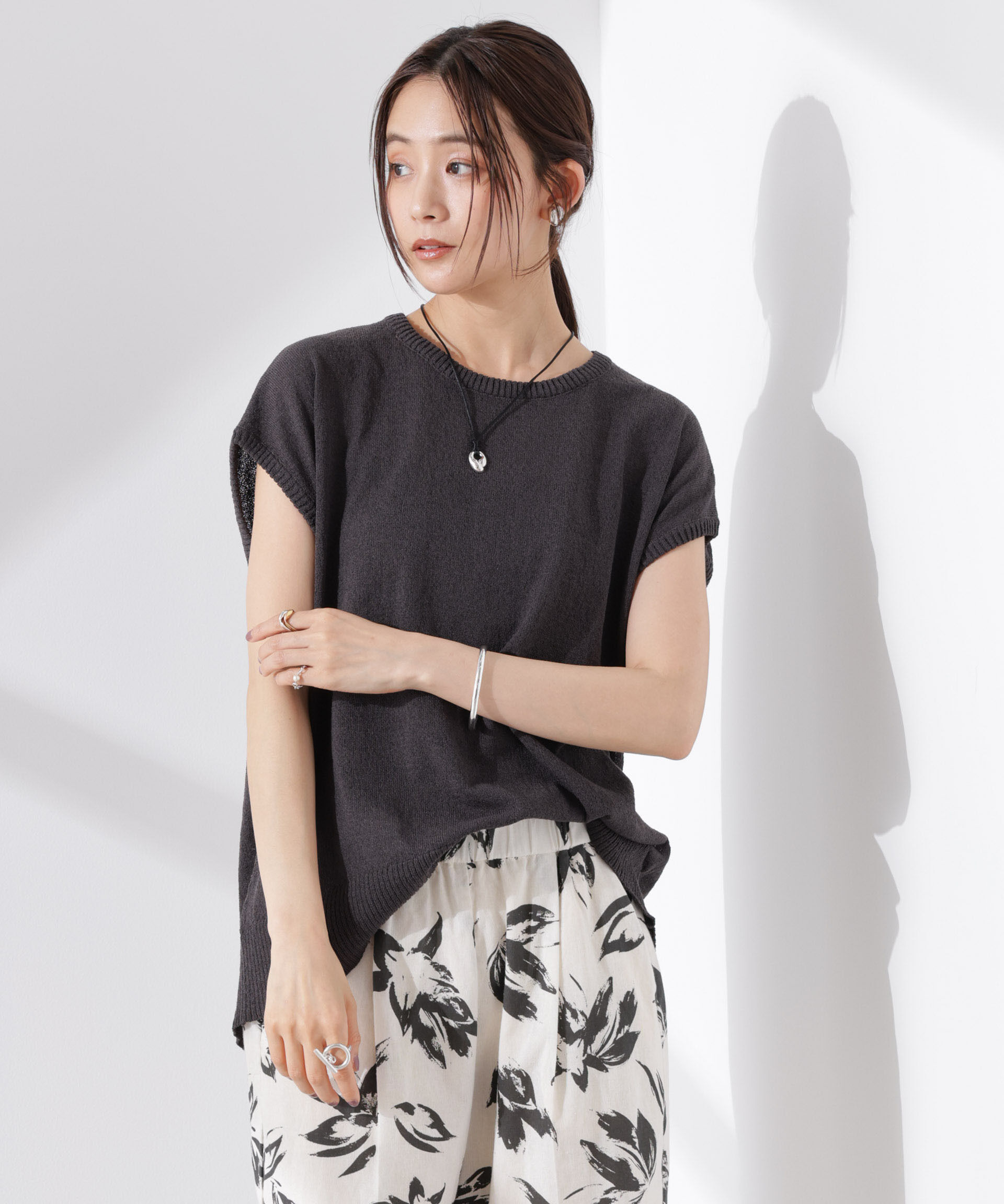 nano･universe「バックスリットシアーニットプルオーバー」|ニット・セーター|