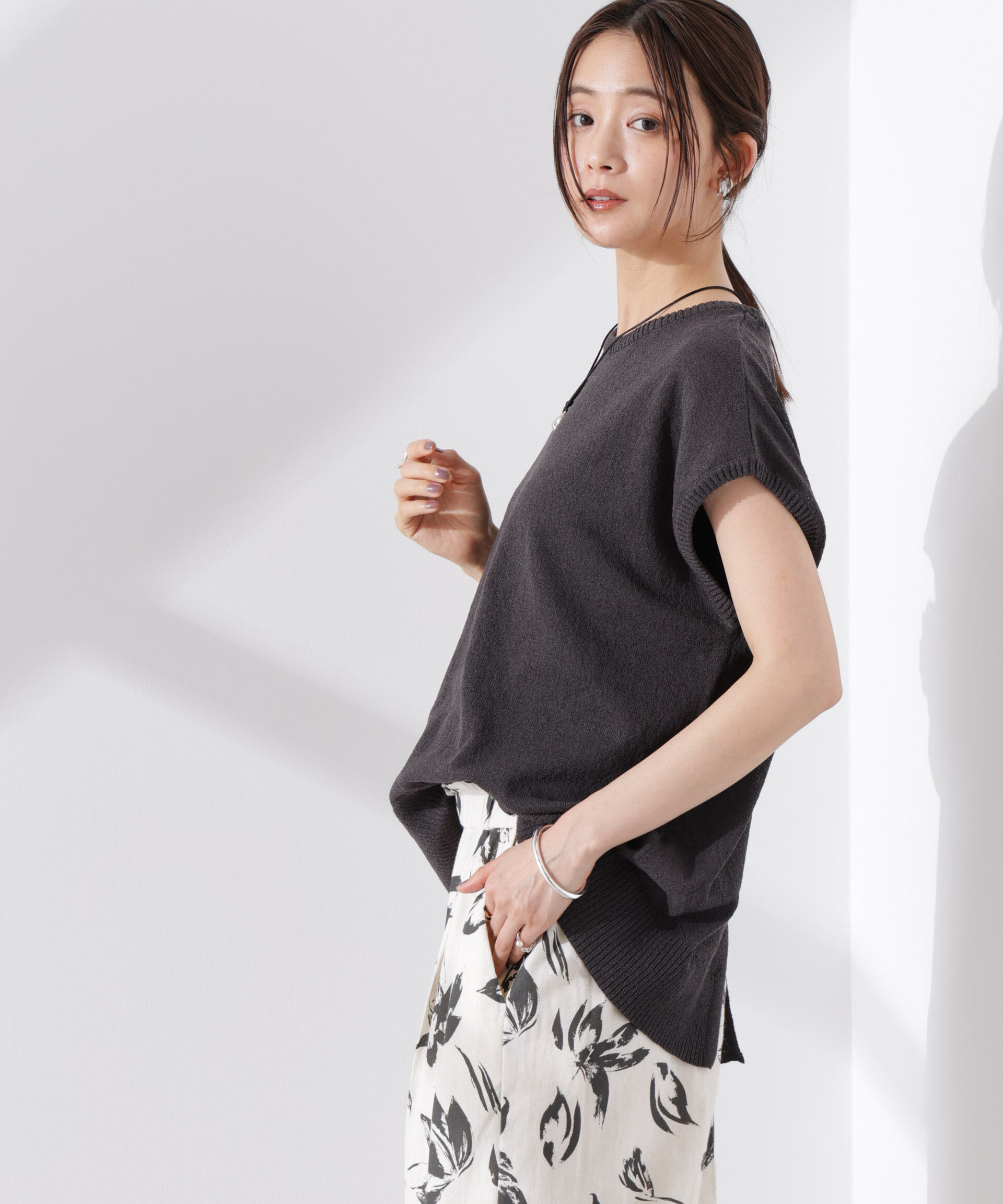 nano･universe「バックスリットシアーニットプルオーバー」|ニット・セーター|