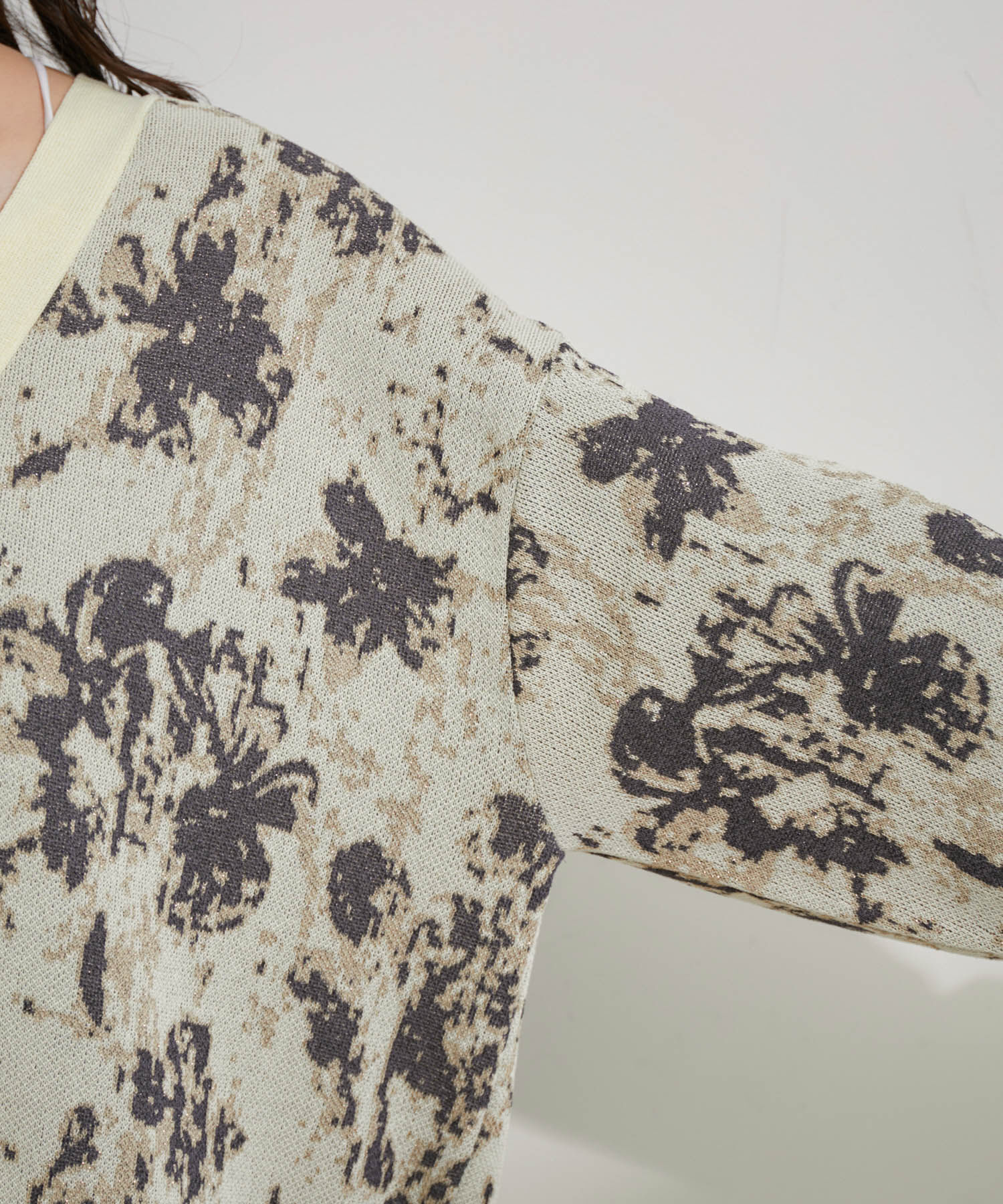 VIS「ラメジャガード花柄カーディガン」|カーディガン|