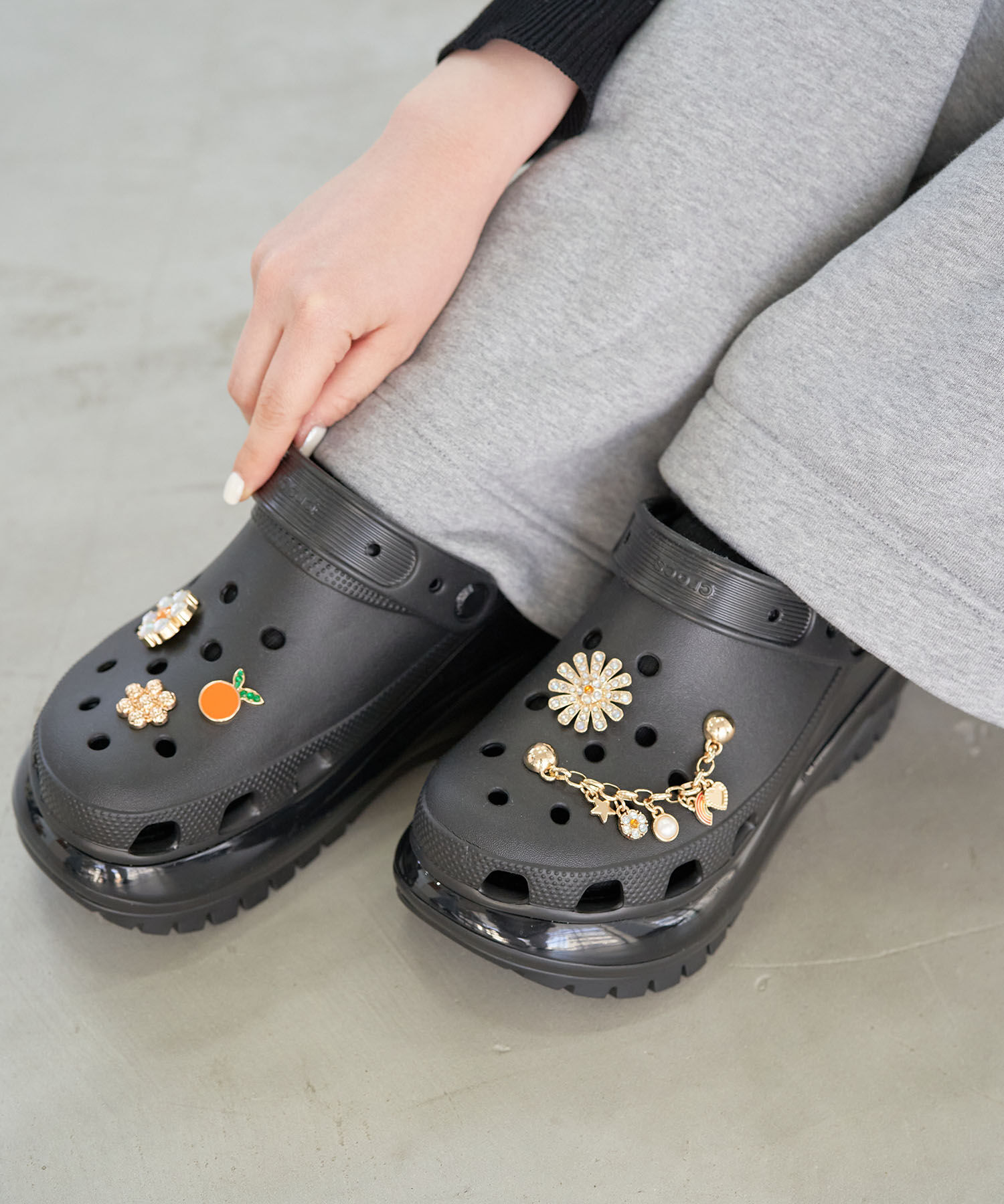 Juze「【crocs】MEGA CRUSH CLOG【WEB限定】」|サンダル|