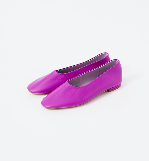 AU BANNISTER「ソフトレザーフラットパンプス」|パンプス|