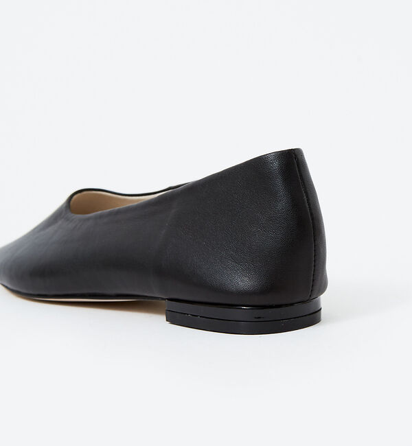 AU BANNISTER「ソフトレザーフラットパンプス」|パンプス|