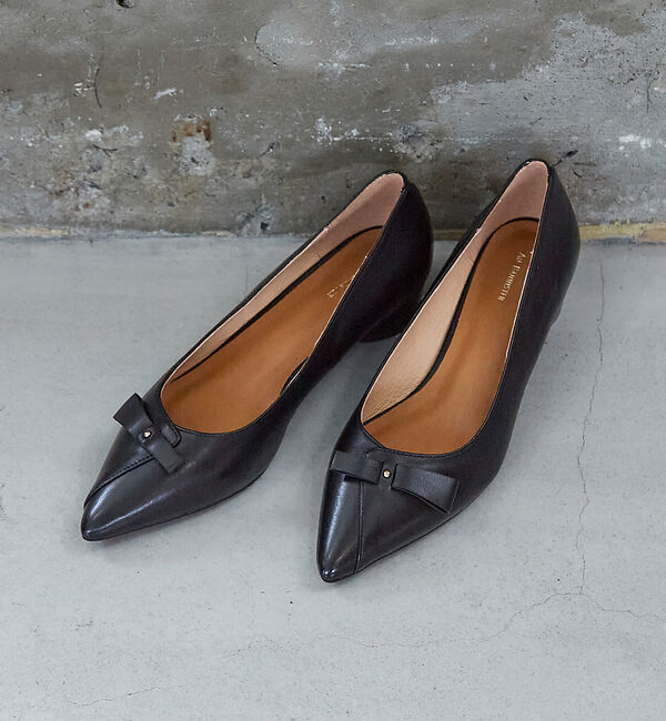 AU BANNISTER「リボンモチーフローヒールパンプス」|パンプス|ブラック