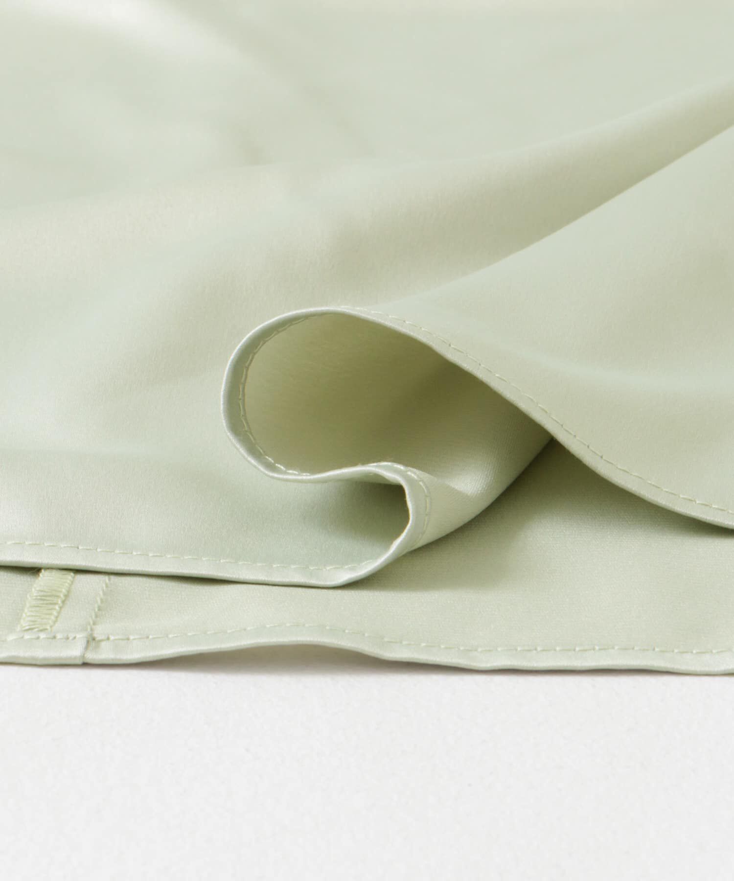 URBAN RESEARCH ROSSO「ドレープネックサテンブラウス」|シャツ・ブラウス|