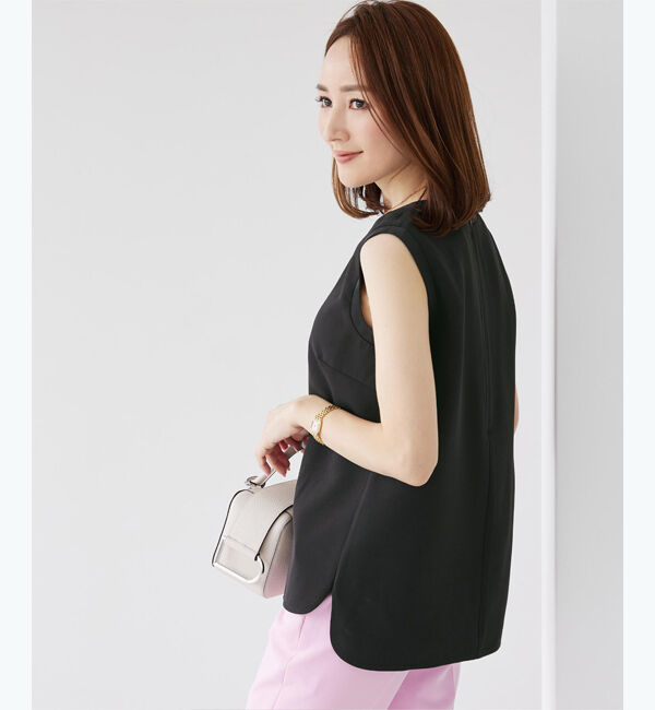 ur's「【星玲奈さんコラボアイテム】【神山まりあさん着用】サテン切替ノースリーブトップス」|Tシャツ・カットソー|