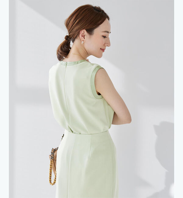 ur's「【星玲奈さんコラボアイテム】【神山まりあさん着用】サテン切替ノースリーブトップス」|Tシャツ・カットソー|