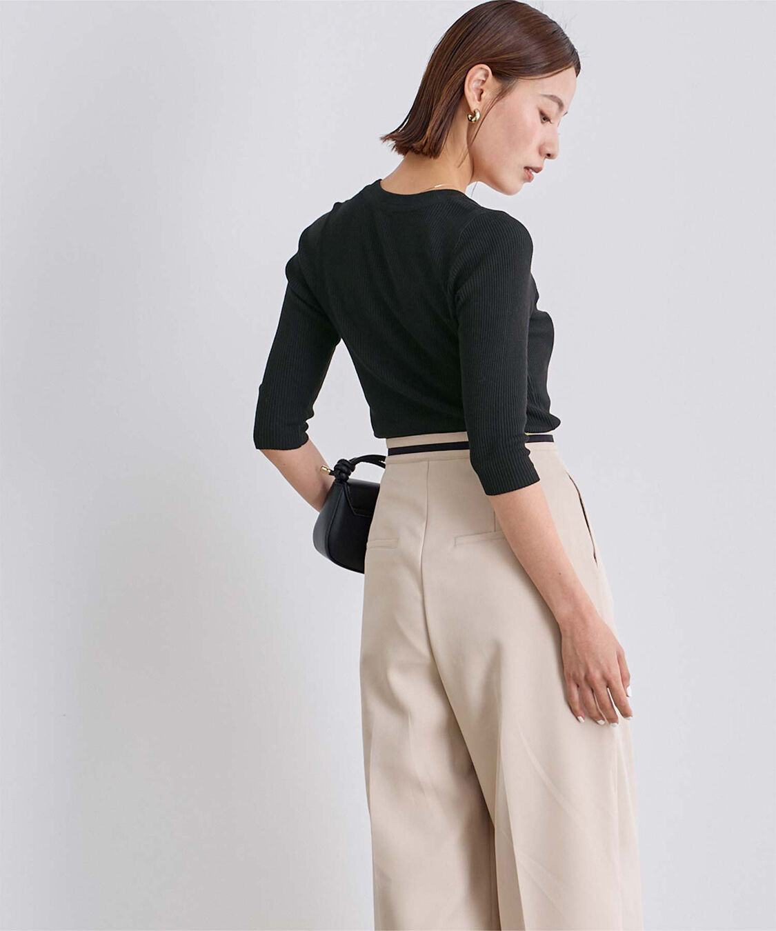 ur's「Uネックリブニット」|ニット・セーター|