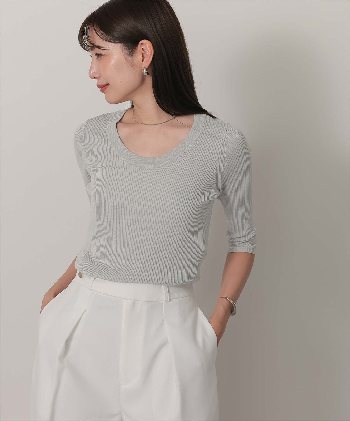 ur's「Uネックリブニット」|ニット・セーター|