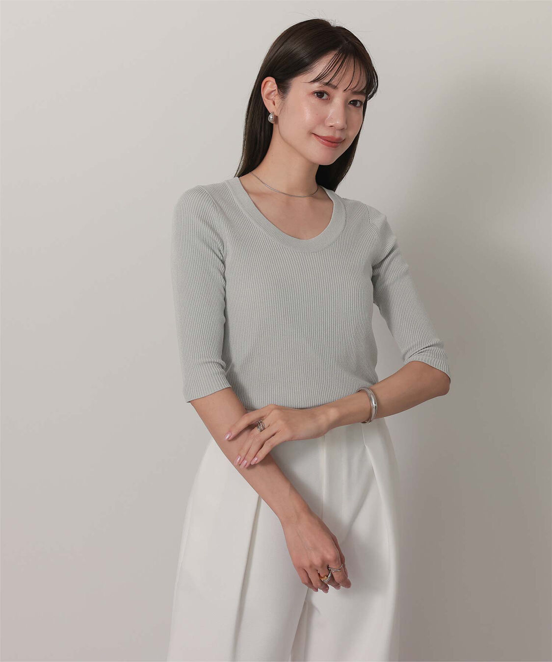 ur's「Uネックリブニット」|ニット・セーター|