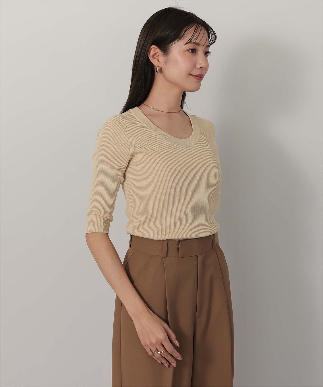 ur's「Uネックリブニット」|ニット・セーター|