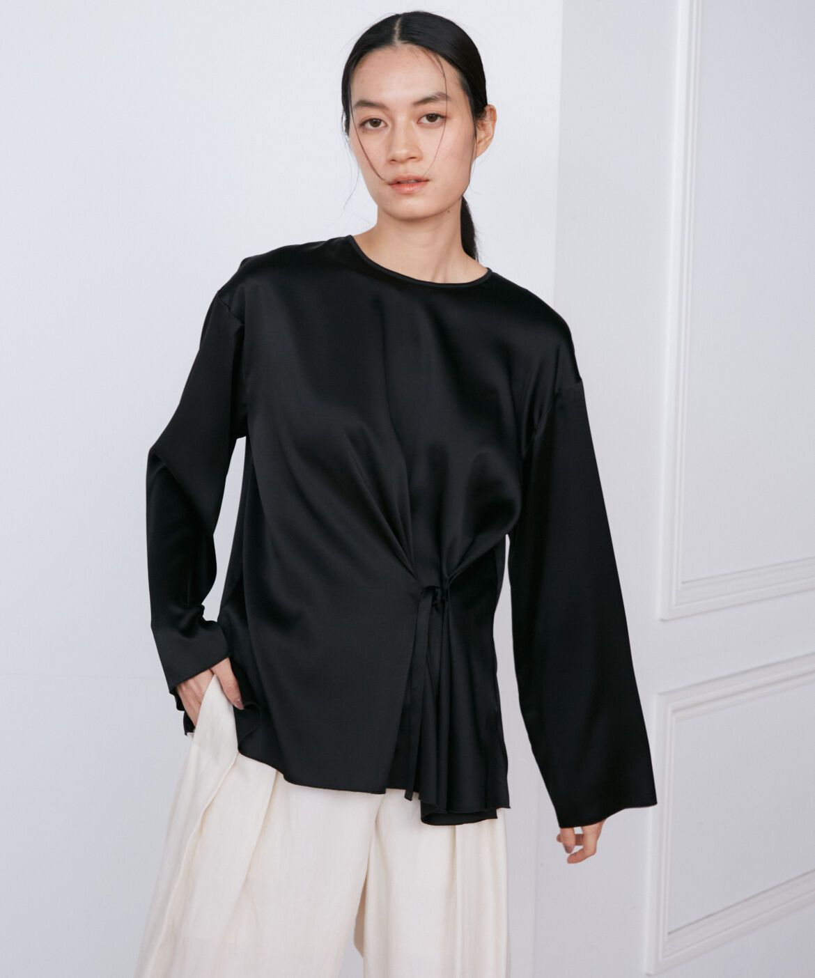 INED「シルクストレッチブラウス《la veille by SUPERIOR CLOSET》」|シャツ・ブラウス|ブラック