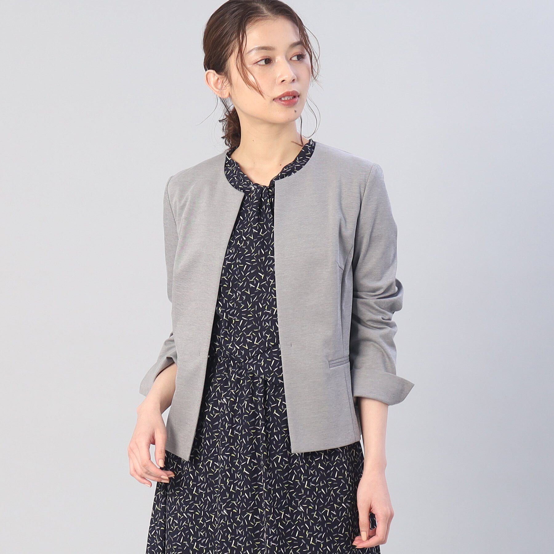 UNTITLED「【UV／接触冷感／ストレッチ】ノイカトレアジャージ キーカラージャケット」|ノーカラージャケット|ダークグレー(013