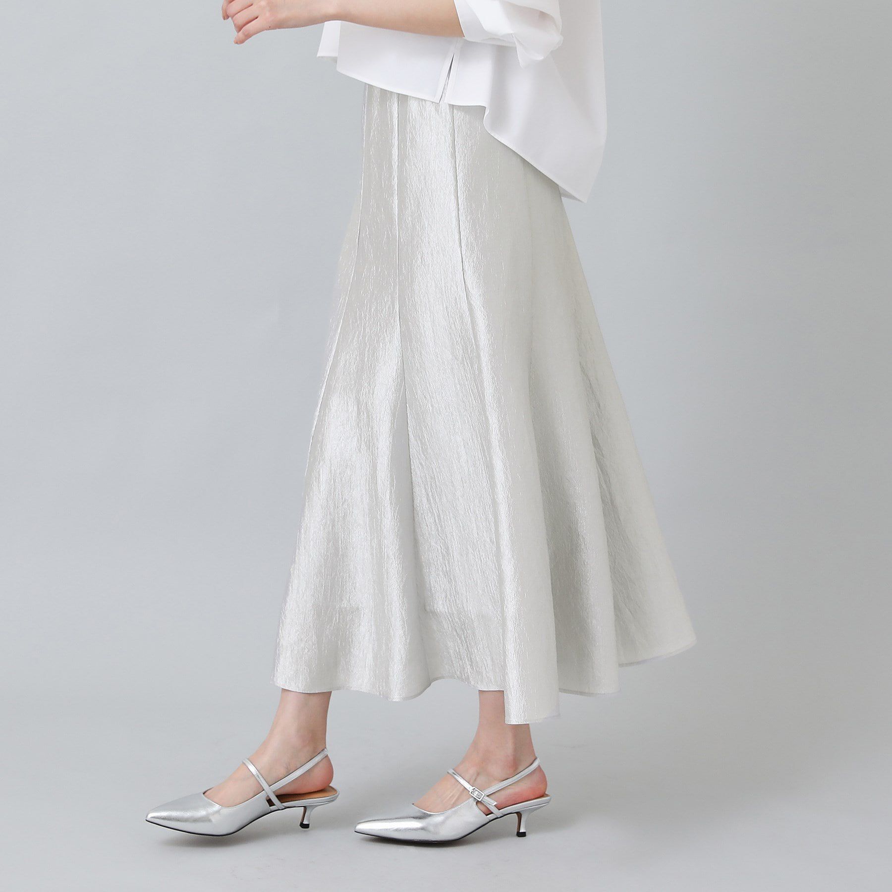 UNTITLED「【1枚で着映え／洗える】メタリックフレアスカート」|スカート|