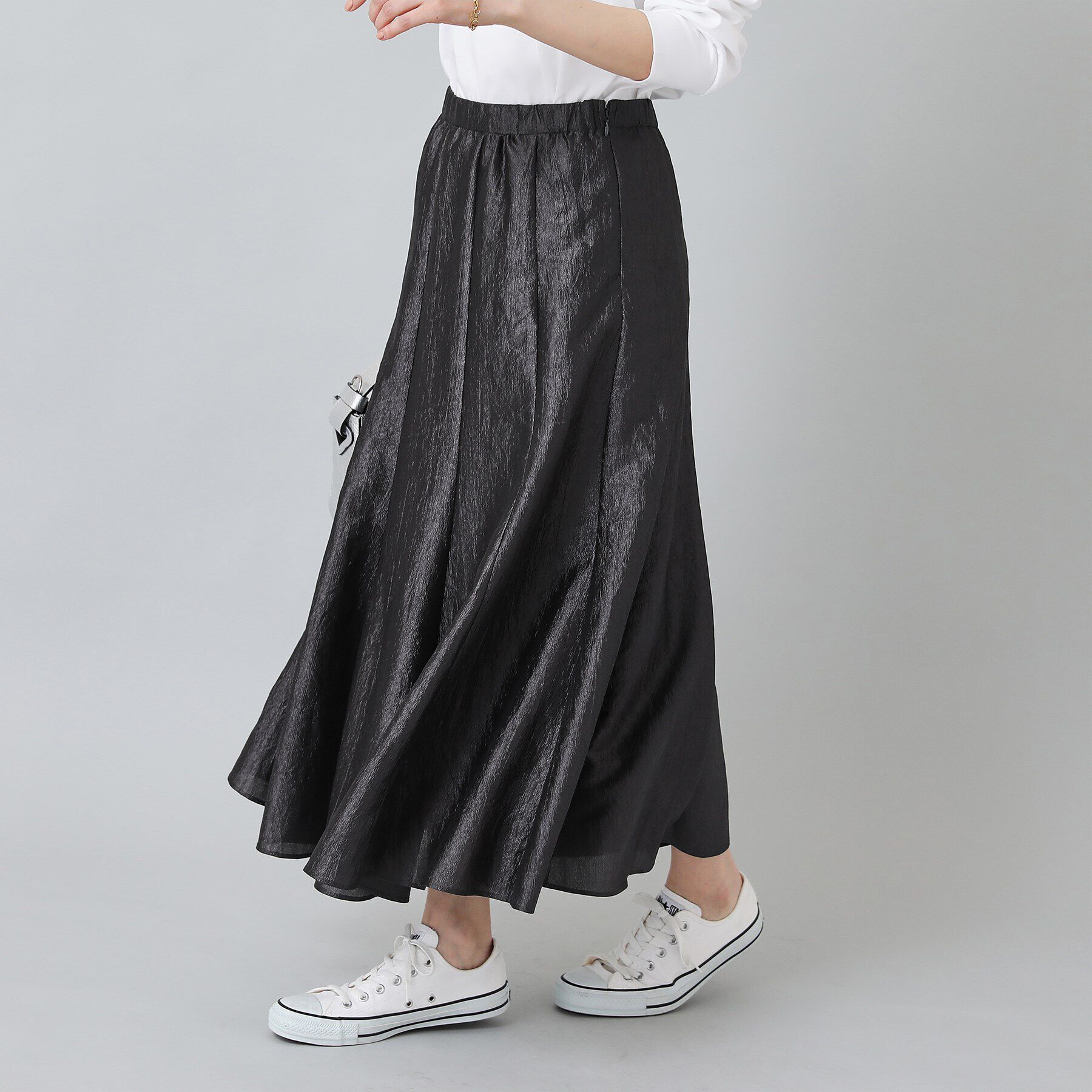 UNTITLED「【1枚で着映え／洗える】メタリックフレアスカート」|スカート|