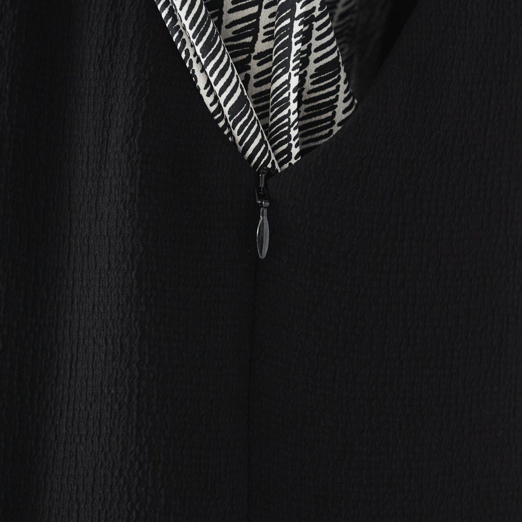 UNTITLED「【凹凸素材/セットアップ可】クレープダブル イージージャンパースカート」|ワンピース|