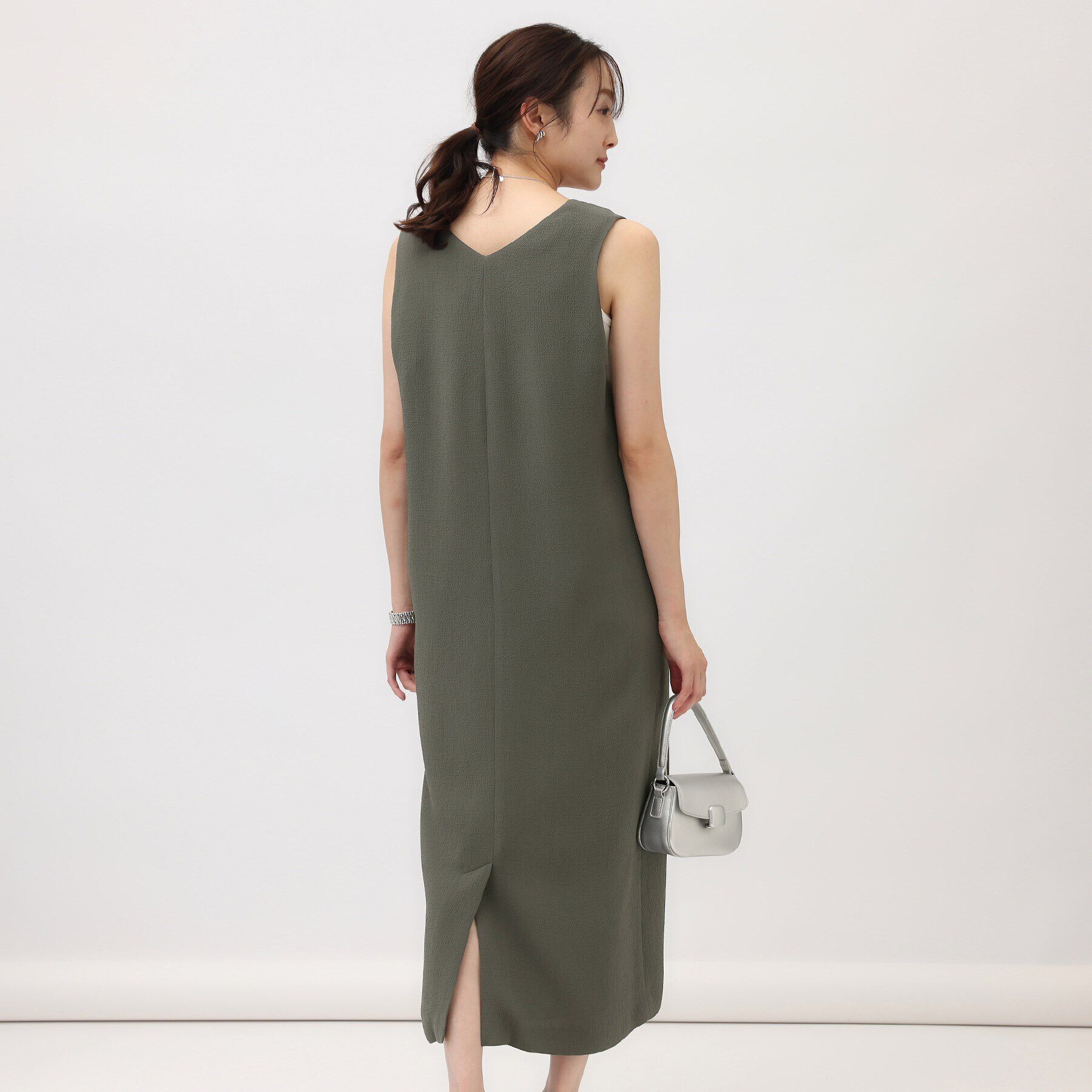 UNTITLED「【凹凸素材/セットアップ可】クレープダブル イージージャンパースカート」|ワンピース|