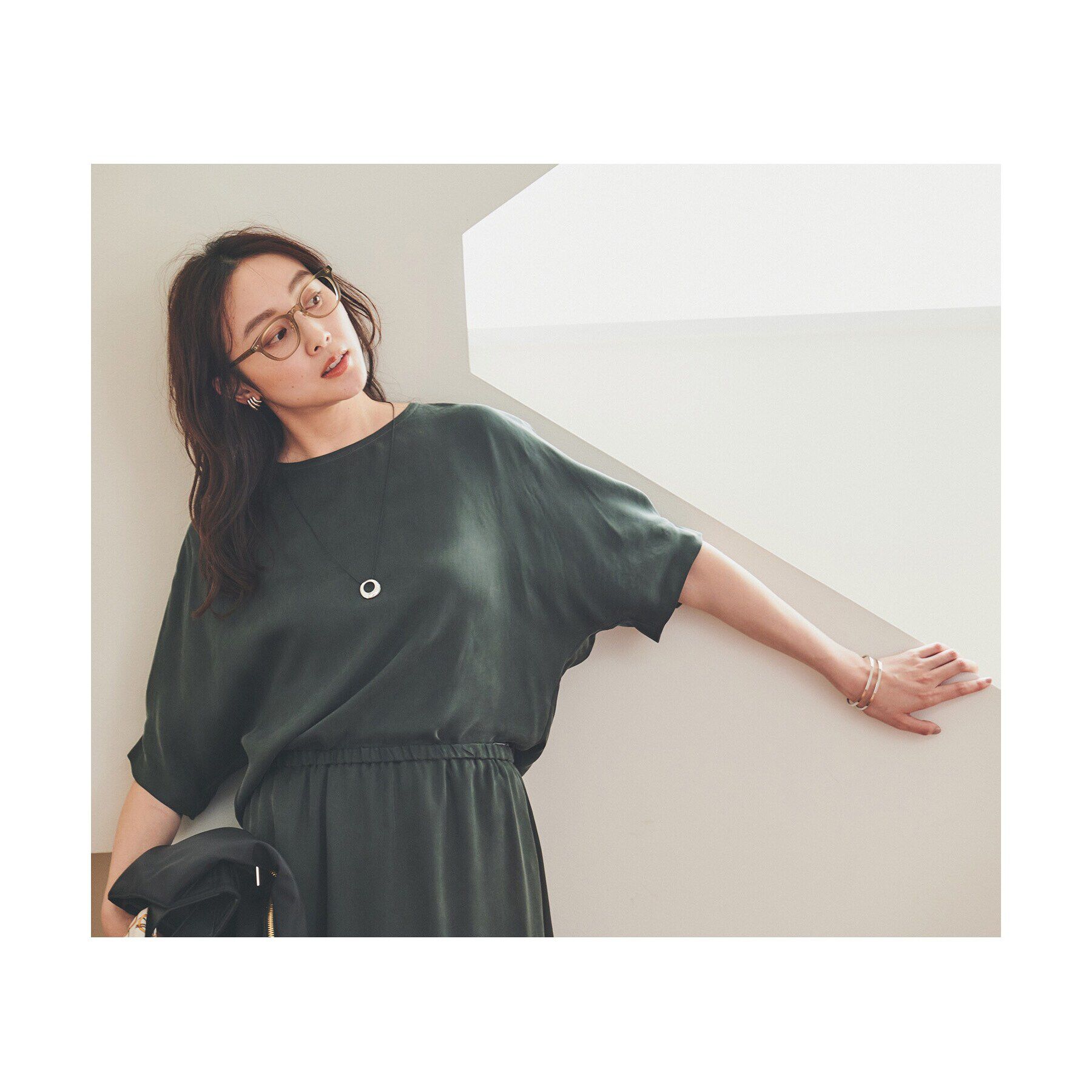 UNTITLED「【セットアップ可能/パウダータッチ】シルキーキュプラ 半袖ブラウス」|シャツ・ブラウス|