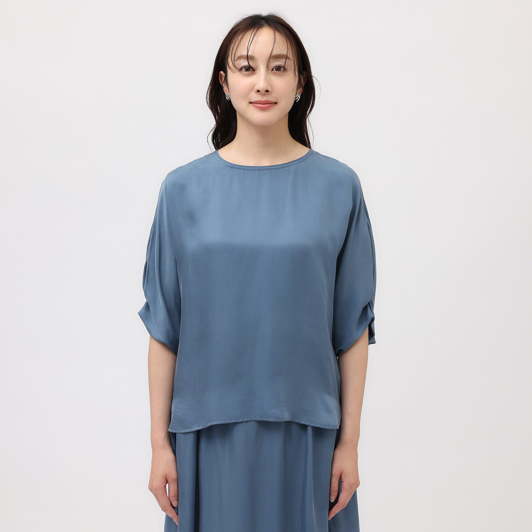 UNTITLED「【セットアップ可能/パウダータッチ】シルキーキュプラ 半袖ブラウス」|シャツ・ブラウス|